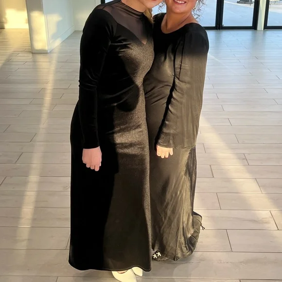 Elegant velvet Black Evening Gown with mesh top perfect for a wedding guest - Picture 2 of 3